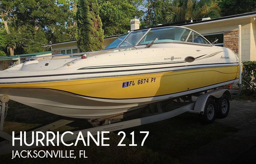 2015 Hurricane Sundeck 217