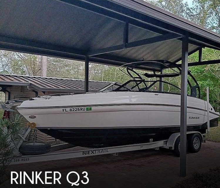 2019 Rinker Q3