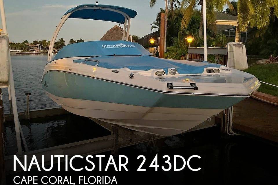 2019 NauticStar 243dc