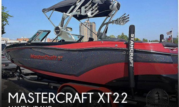 2018 Mastercraft XT22